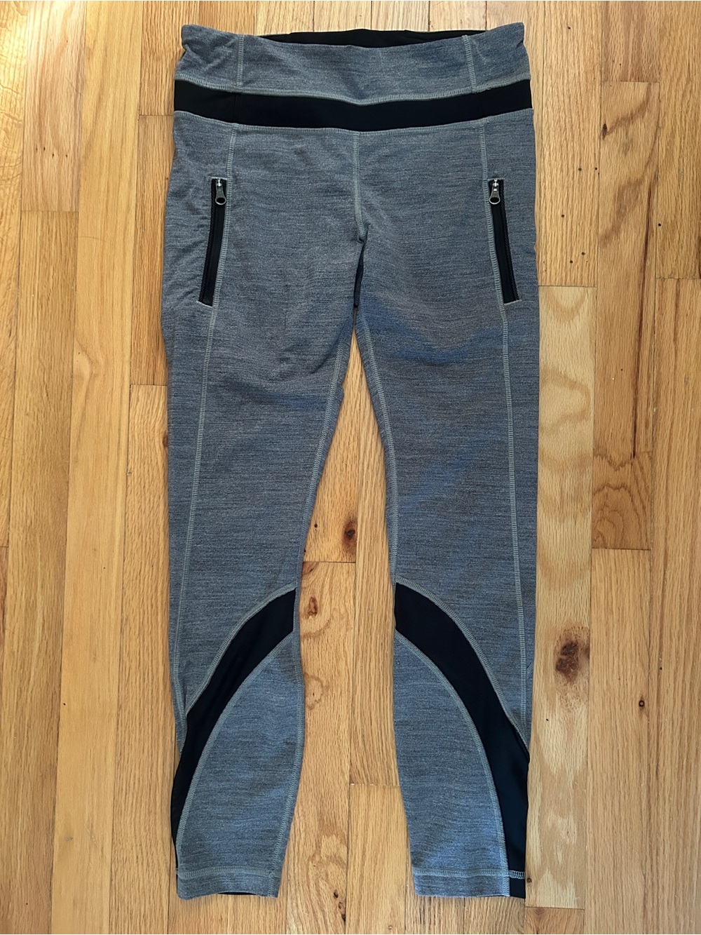 Lululemon size 6